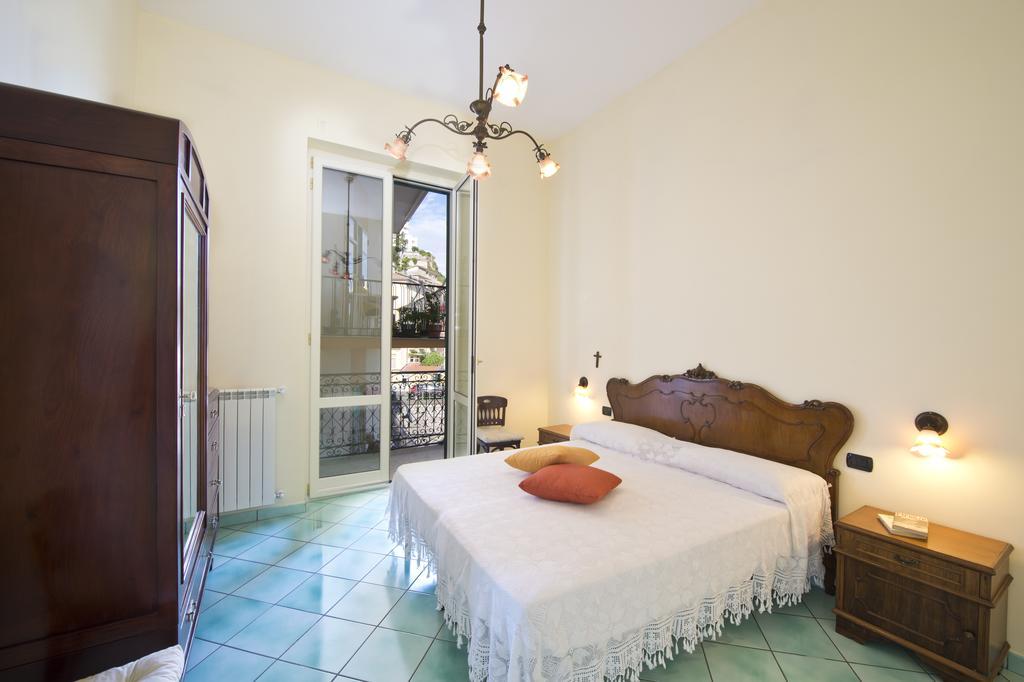 Palazzo Della Monica Apartment Vietri Cameră foto