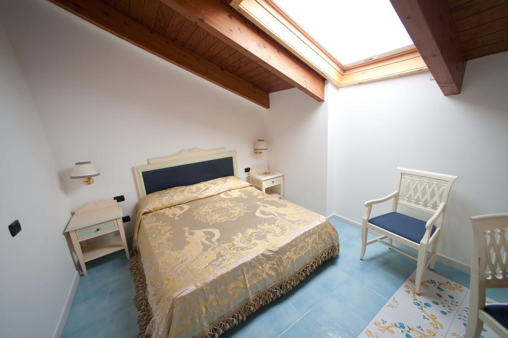 Palazzo Della Monica Apartment Vietri Cameră foto