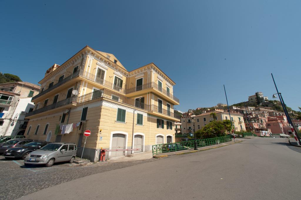 Palazzo Della Monica Apartment Vietri Exterior foto
